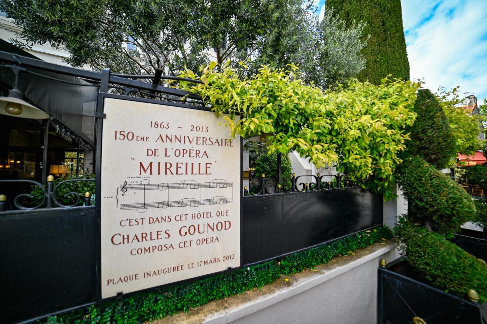 Hotel Gounod Saint-Rémy-de-Provence Exterior foto